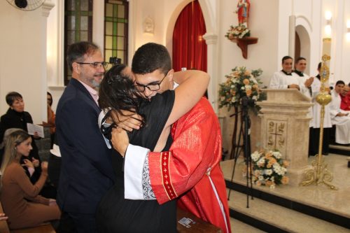 Ordenacao-Diaconal-de-Fred-na-Paroquia-Sao-Pedro-em-Pedro-do-Rio-113