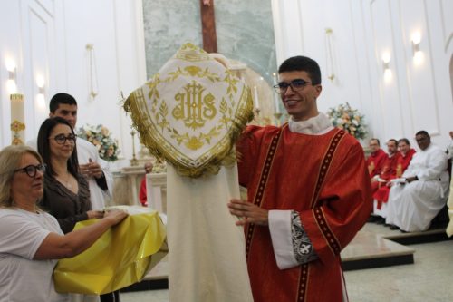 Ordenacao-Diaconal-de-Fred-na-Paroquia-Sao-Pedro-em-Pedro-do-Rio-163