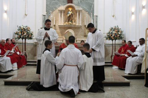 Ordenacao-Diaconal-de-Fred-na-Paroquia-Sao-Pedro-em-Pedro-do-Rio-56