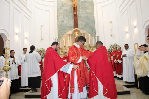 Ordenacao-Diaconal-de-Fred-na-Paroquia-Sao-Pedro-em-Pedro-do-Rio-84