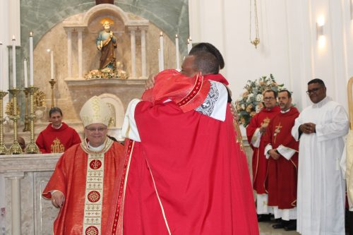 Ordenacao-Diaconal-de-Fred-na-Paroquia-Sao-Pedro-em-Pedro-do-Rio-87