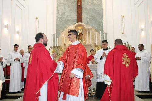 Ordenacao-Diaconal-de-Fred-na-Paroquia-Sao-Pedro-em-Pedro-do-Rio-89