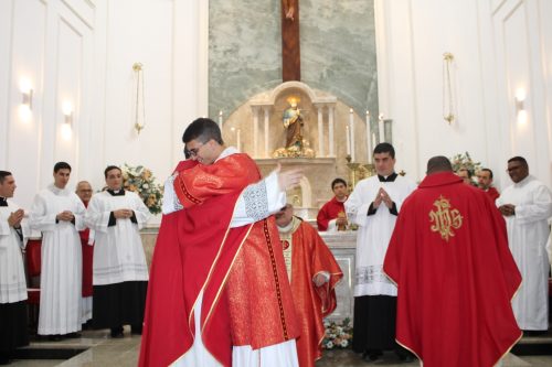 Ordenacao-Diaconal-de-Fred-na-Paroquia-Sao-Pedro-em-Pedro-do-Rio-90