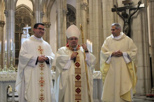 Posse-Padre-Thomas-Catedral-de-Petropolis-51