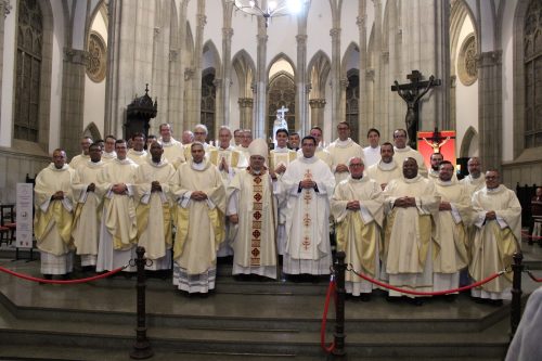 Posse-Padre-Thomas-Catedral-de-Petropolis-61