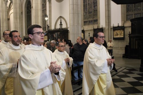 Posse-Padre-Thomas-Catedral-de-Petropolis-9