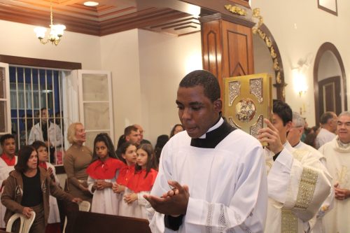 Posse-do-Padre-Ernande-e-Padre-Rafael-na-Paroquia-Sao-Jose-do-Rio-Preto-13