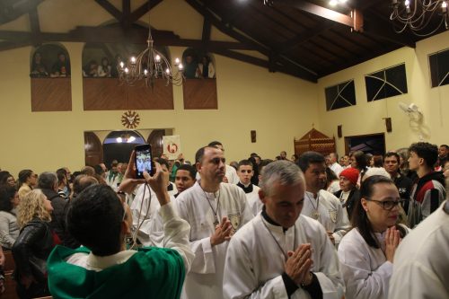 Posse-do-Padre-Joao-Pedro-na-Paroquia-de-Araras-7