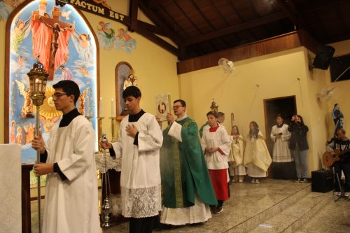 Posse-do-Padre-Joao-Pedro-na-Paroquia-de-Araras-72