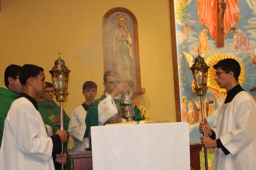 Posse-do-Padre-Joao-Pedro-na-Paroquia-de-Araras-76