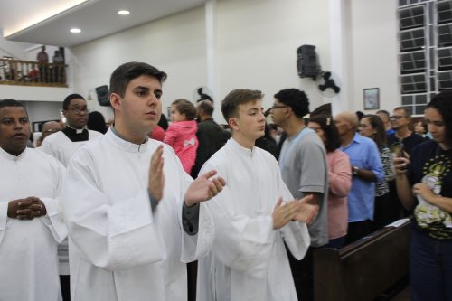 Posse-do-Padre-Leonardo-na-Paroquia-Sao-Pedro-em-Teresopolis-10