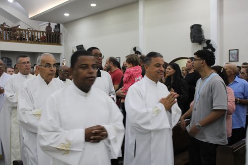 Posse-do-Padre-Leonardo-na-Paroquia-Sao-Pedro-em-Teresopolis-11