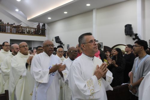 Posse-do-Padre-Leonardo-na-Paroquia-Sao-Pedro-em-Teresopolis-13
