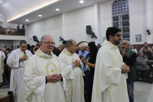 Posse-do-Padre-Leonardo-na-Paroquia-Sao-Pedro-em-Teresopolis-19