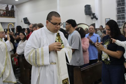 Posse-do-Padre-Leonardo-na-Paroquia-Sao-Pedro-em-Teresopolis-21