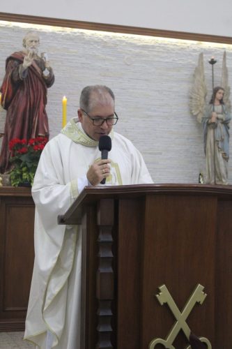 Posse-do-Padre-Leonardo-na-Paroquia-Sao-Pedro-em-Teresopolis-44