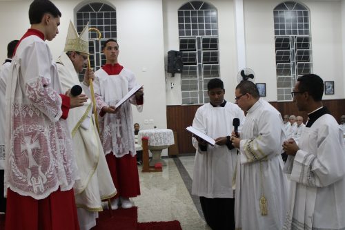 Posse-do-Padre-Leonardo-na-Paroquia-Sao-Pedro-em-Teresopolis-45