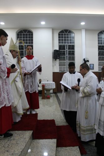 Posse-do-Padre-Leonardo-na-Paroquia-Sao-Pedro-em-Teresopolis-46