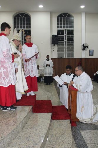 Posse-do-Padre-Leonardo-na-Paroquia-Sao-Pedro-em-Teresopolis-49