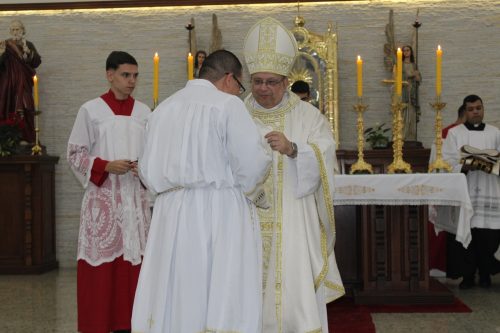 Posse-do-Padre-Leonardo-na-Paroquia-Sao-Pedro-em-Teresopolis-57