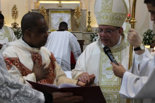 Posse-do-Padre-Marquinho-na-Paroquia-de-Venda-Nova-100