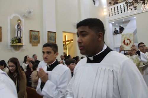 Posse-do-Padre-Marquinho-na-Paroquia-de-Venda-Nova-11