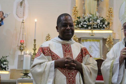 Posse-do-Padre-Marquinho-na-Paroquia-de-Venda-Nova-120