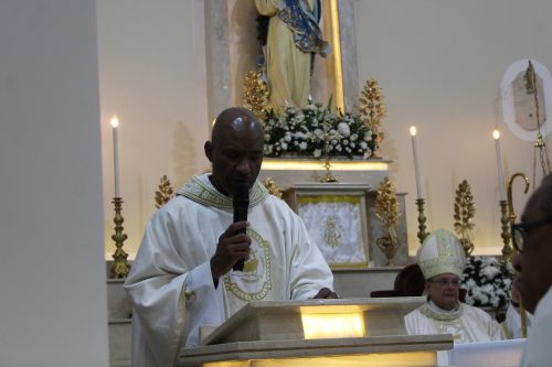 Posse-do-Padre-Marquinho-na-Paroquia-de-Venda-Nova-154