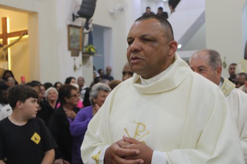 Posse-do-Padre-Marquinho-na-Paroquia-de-Venda-Nova-21