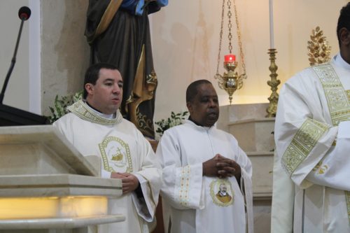 Posse-do-Padre-Marquinho-na-Paroquia-de-Venda-Nova-34