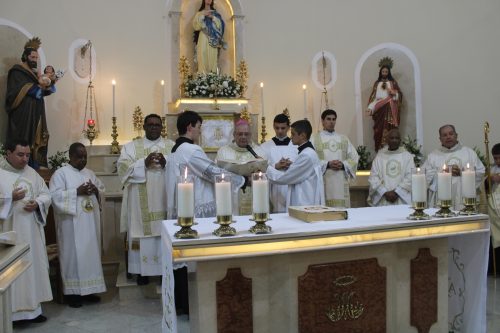 Posse-do-Padre-Marquinho-na-Paroquia-de-Venda-Nova-37
