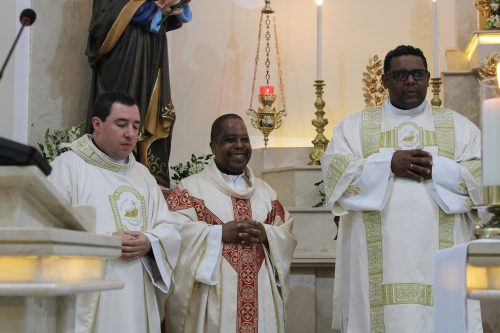 Posse-do-Padre-Marquinho-na-Paroquia-de-Venda-Nova-63