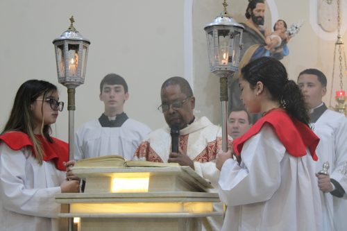 Posse-do-Padre-Marquinho-na-Paroquia-de-Venda-Nova-72