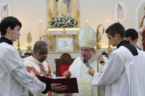 Posse-do-Padre-Marquinho-na-Paroquia-de-Venda-Nova-93