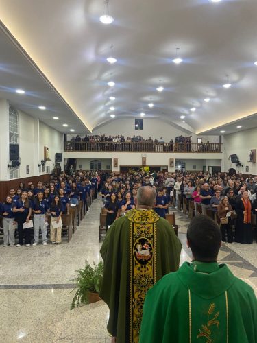 Quinto-encontro-peregrinos-do-amor-da-Paroquia-Sao-Pedro-em-Teresopolis-10