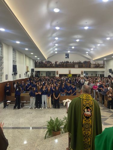Quinto-encontro-peregrinos-do-amor-da-Paroquia-Sao-Pedro-em-Teresopolis-17