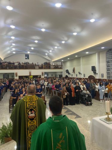 Quinto-encontro-peregrinos-do-amor-da-Paroquia-Sao-Pedro-em-Teresopolis-2