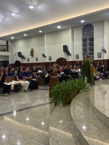 Quinto-encontro-peregrinos-do-amor-da-Paroquia-Sao-Pedro-em-Teresopolis-8 (1)