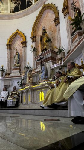 Reliquia-de-Sao-Carlo-Acustis-Missa-na-Igreja-Santa-Teresa-13