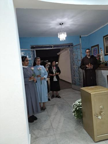 Vida-Consagrada-no-Trono-de-Fatima-4