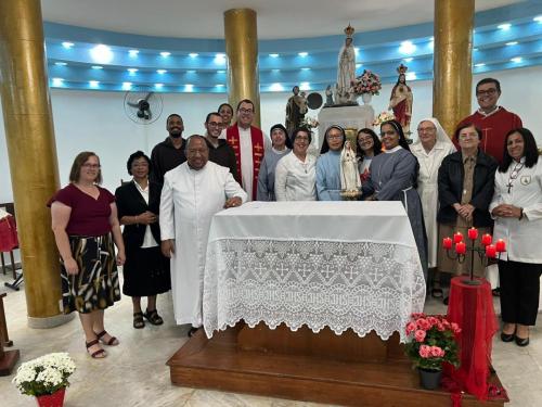 Vida-Consagrada-no-Trono-de-Fatima-5