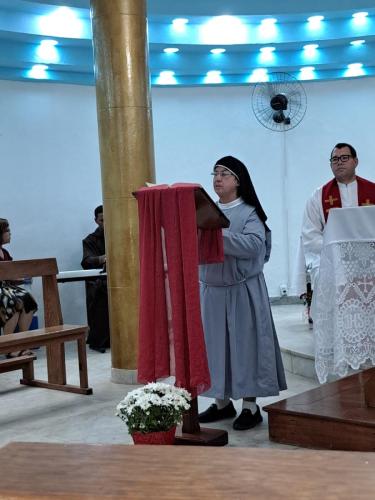 Vida-Consagrada-no-Trono-de-Fatima-7