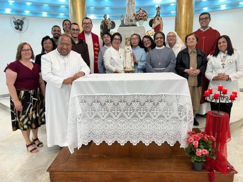 Vida-Consagrada-no-Trono-de-Fatima-8