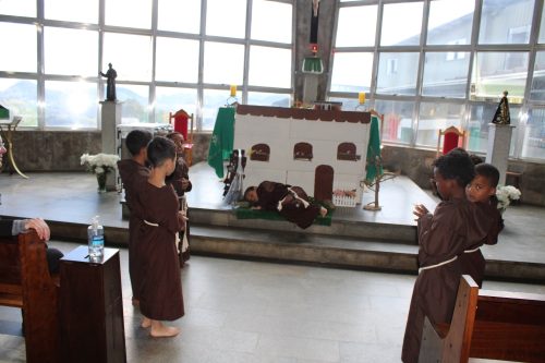 Visita-Pasotral-ao-Decanato-Sao-Pedro-de-Alcantara-Creche-Sao-Charbel-13