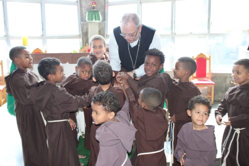 Visita-Pasotral-ao-Decanato-Sao-Pedro-de-Alcantara-Creche-Sao-Charbel-19